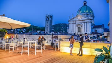 Aperto a colazione, a pranzo e a cena