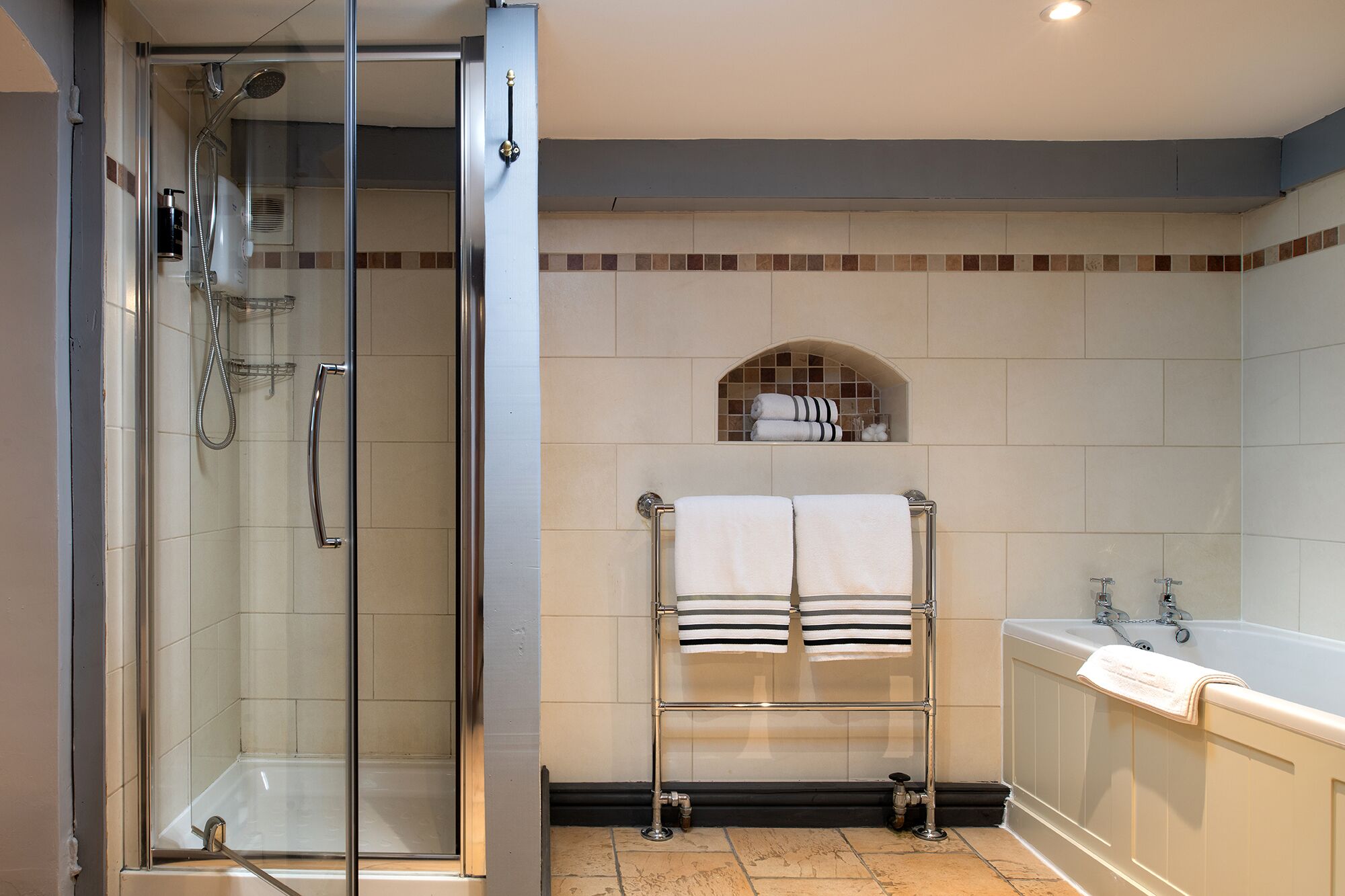 Photo - Springfield House - Birmingham Airport & NEC