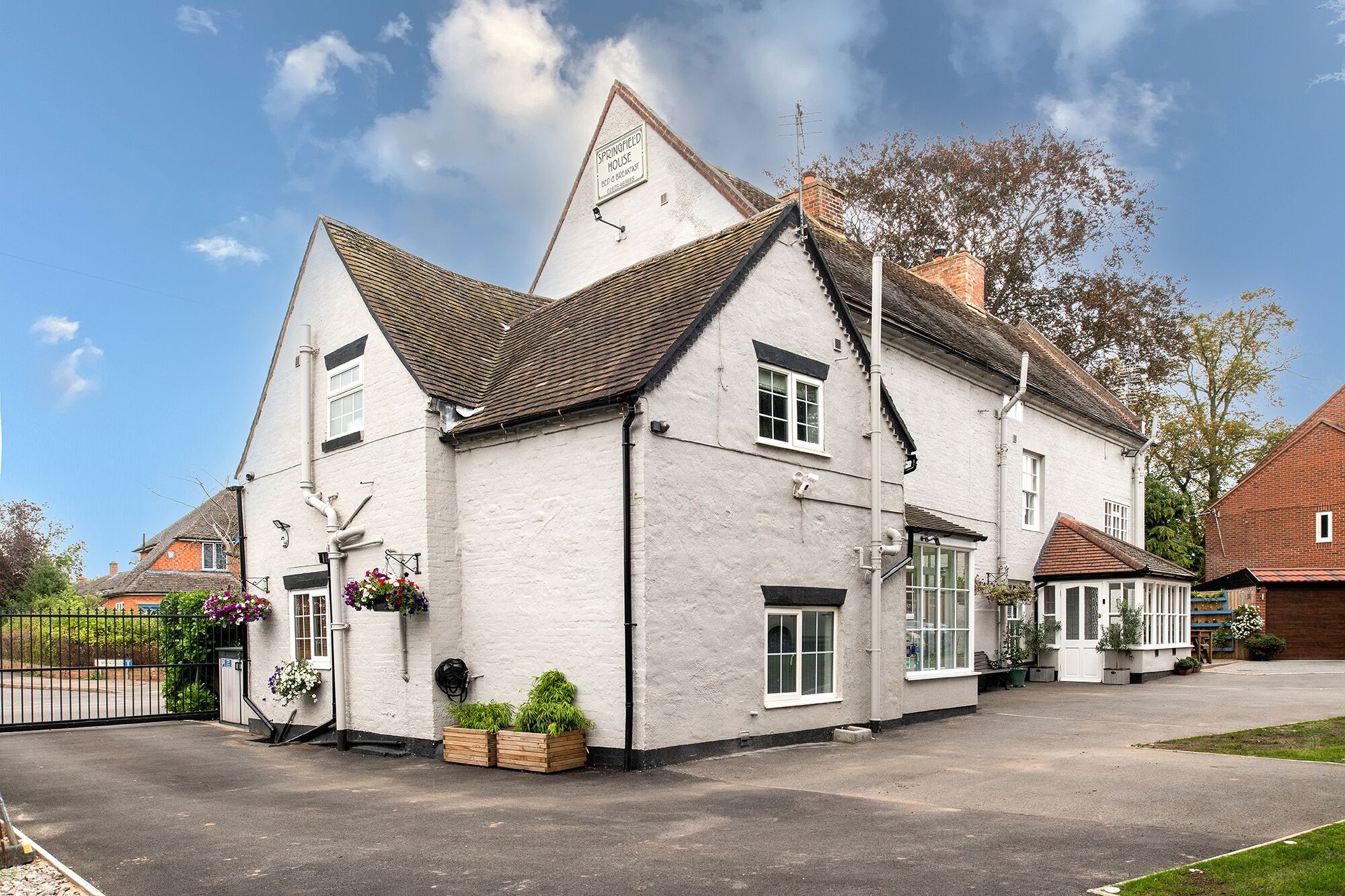 Photo - Springfield House - Birmingham Airport & NEC