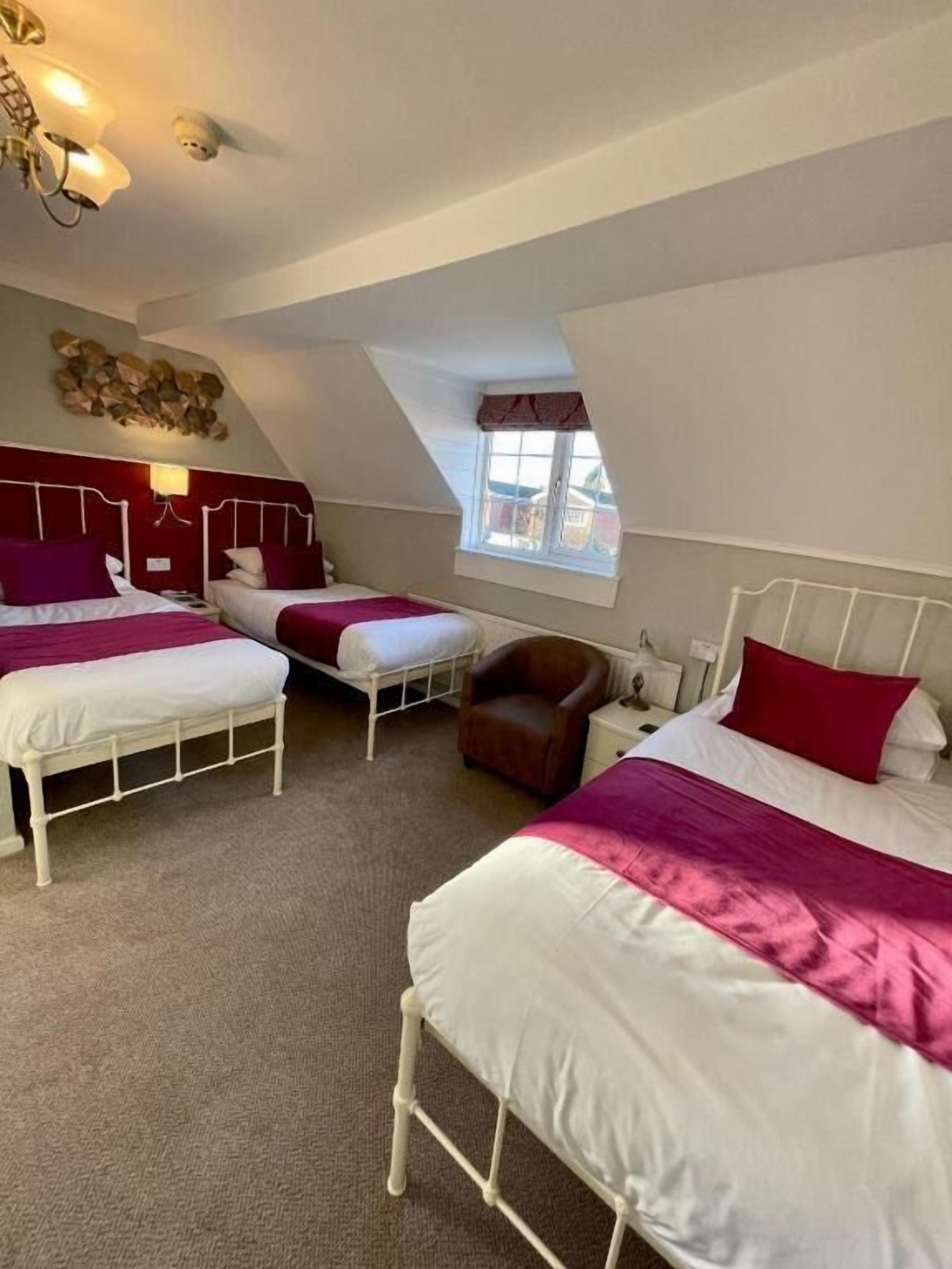 Premium bedding, soundproofing, iron/ironing board, free WiFi