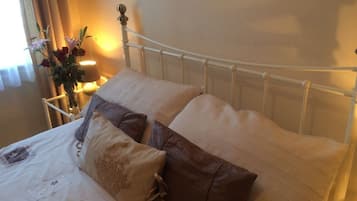 Desk, iron/ironing board, free WiFi