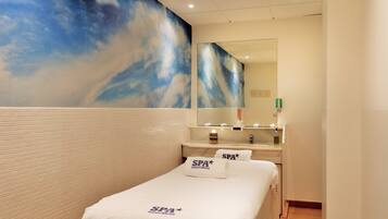 Couples treatment room(s), body treatments, body wraps, body scrubs