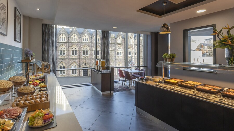 Clayton Hotel Cardiff