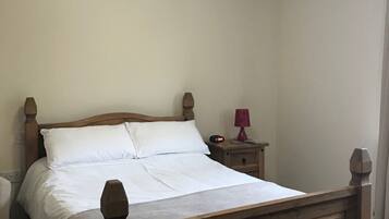 Habitación doble Confort, 1 cama matrimonial, para no fumadores | Wifi gratis