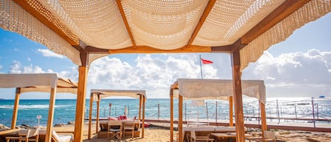 Private beach, sun loungers, beach umbrellas