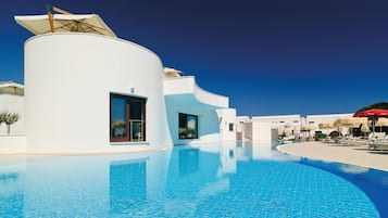 Outdoor pool, pool umbrellas, pool loungers