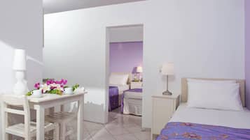 1 habitación, decoración personalizada, muebles diferentes y wifi