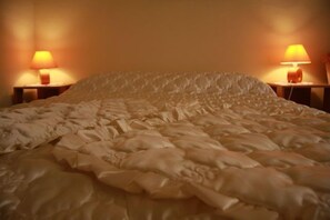 Iron/ironing board, free WiFi