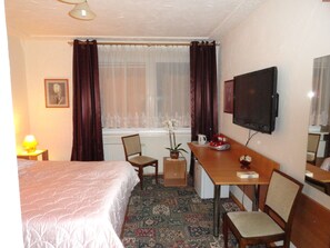 Double Room | Iron/ironing board, free WiFi - Villa Maria (Kraków)