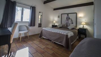 Dobbeltrom – comfort | Senger med Select Comfort-madrass og minibarvarer (inkludert)