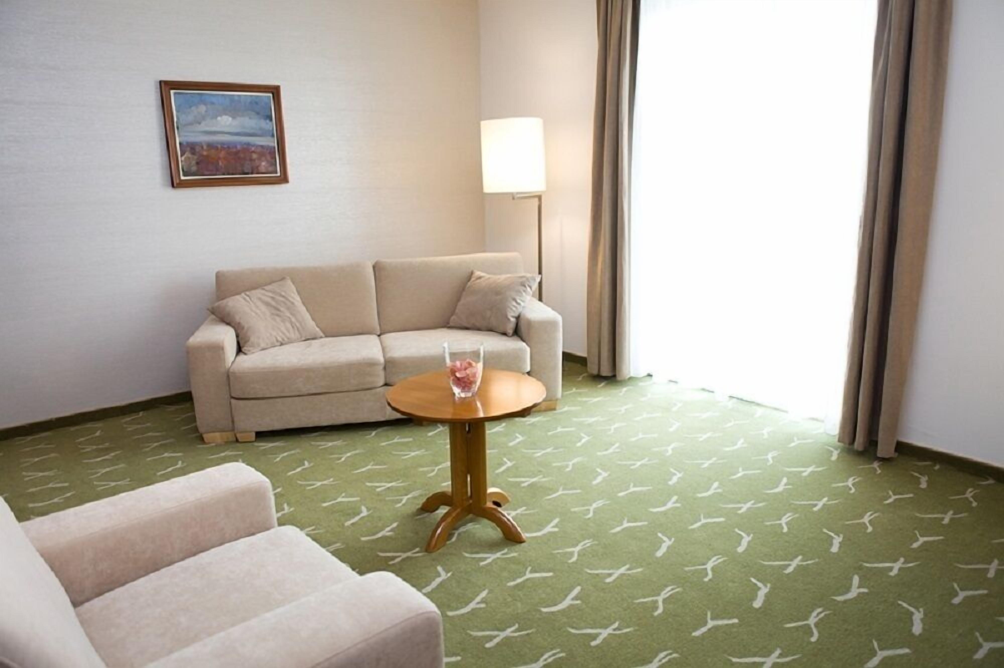 28-inch lcd tv with cable channels, tv