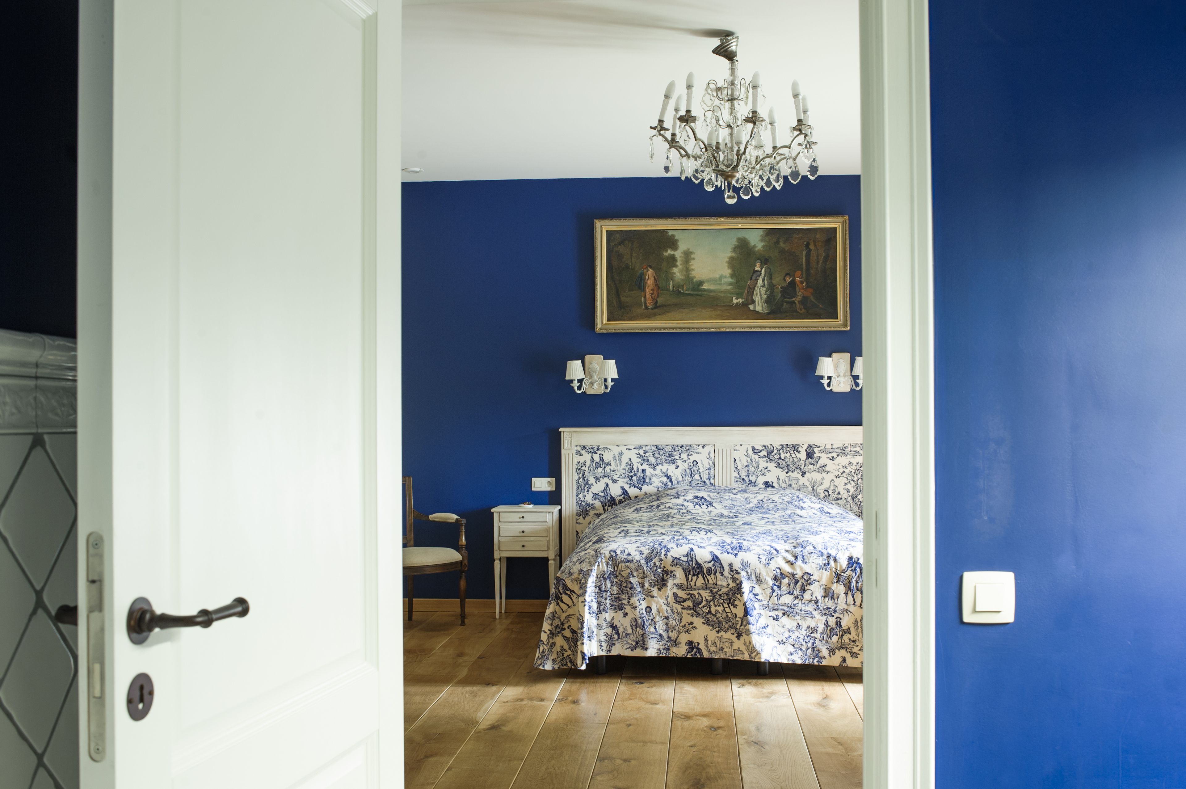 コンフォート ダブルルーム | 高級寝具、羽毛の掛け布団、セレクト コンフォート製ベッド、ミニバー