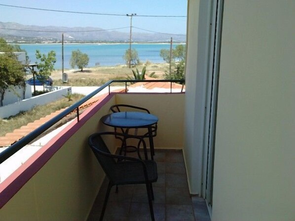 公寓 (2 People) | 阳台