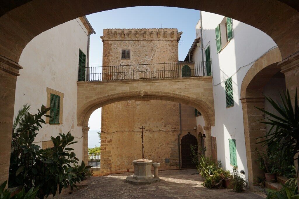 Photo - Hostal Doris - Adults Only