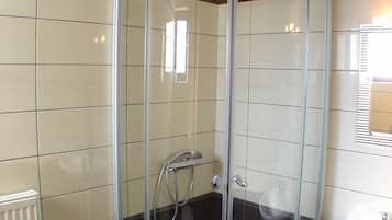 Studio, Fireplace | Bathroom | Shower, hair dryer, towels