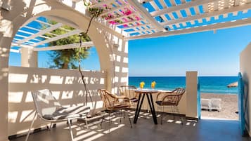 Sviitti, rannalla | Terassi/patio
