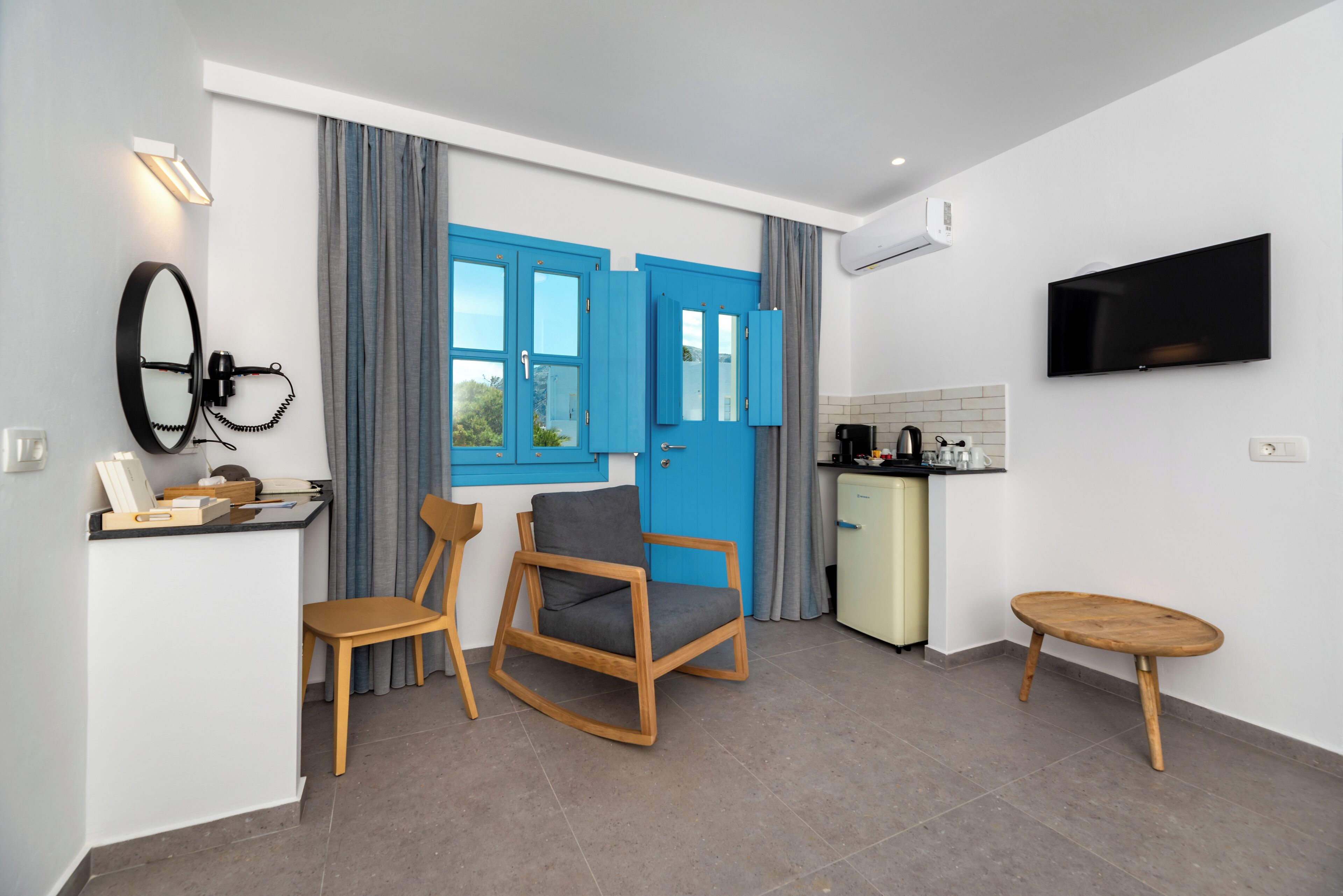 superior suite | living area | 43-inch led tv with satellite channels