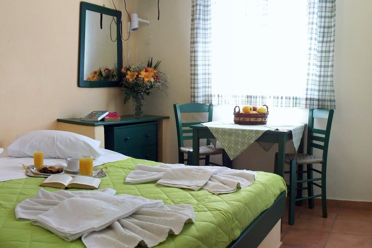 In-room safe, iron/ironing board, free WiFi, bed sheets