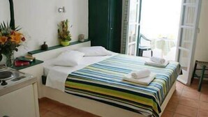 Apartment for 4 people | خزنة داخل الغرفة ومكواة/لوح كي وواي فاي مجانًا وملاءات أسرّة