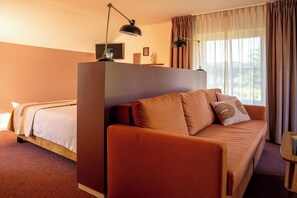In-room safe, desk, iron/ironing board, free WiFi - Hotel Restaurant Ruimzicht (Zeddam)
