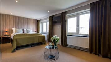 1 bedroom, premium bedding, cots/infant beds, WiFi