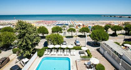 Hotel Promenade Universale
