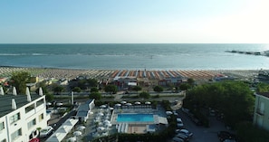 2 outdoor pools, pool umbrellas, sun loungers