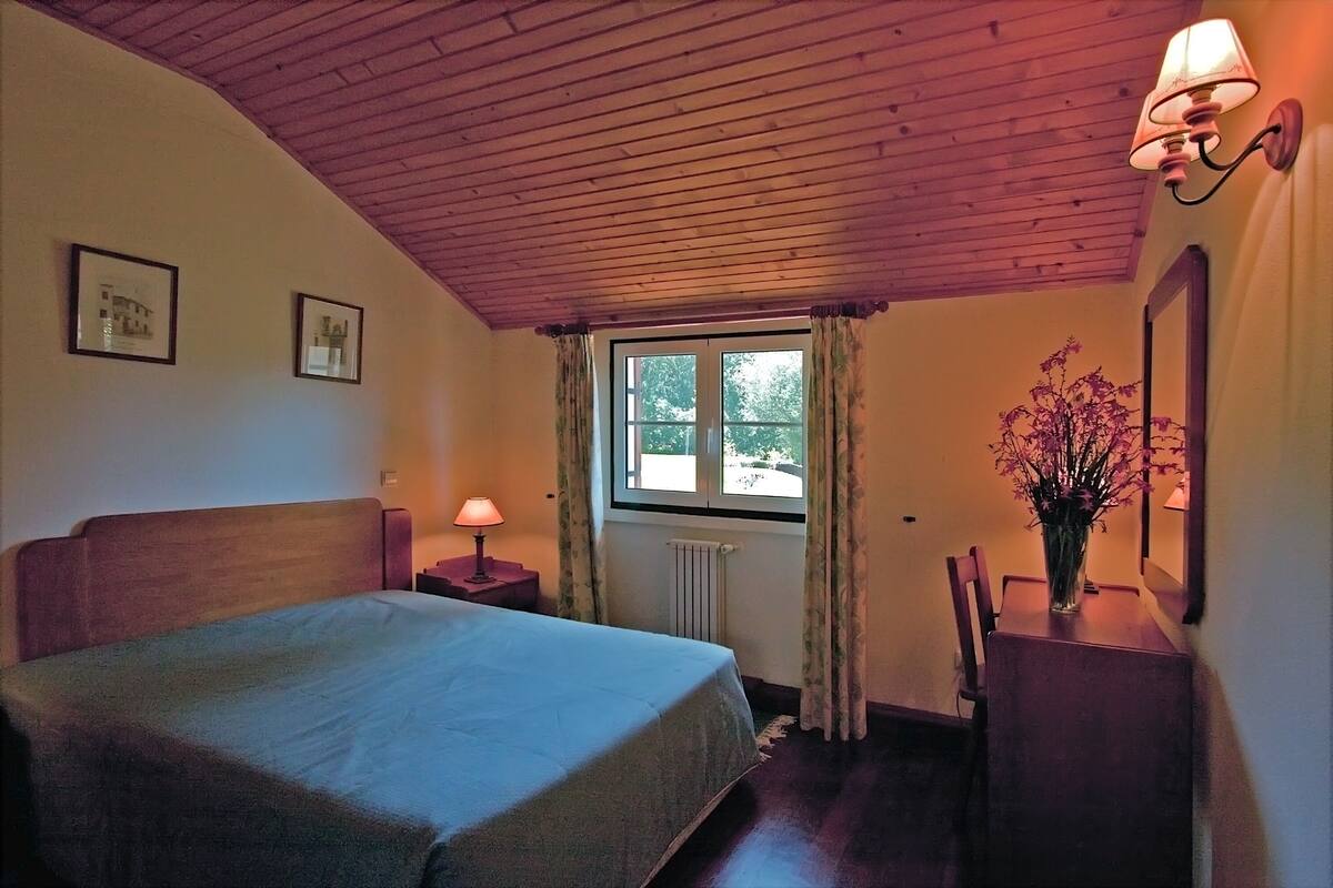 Iron/ironing board, cribs (free), WiFi (free), bed sheets