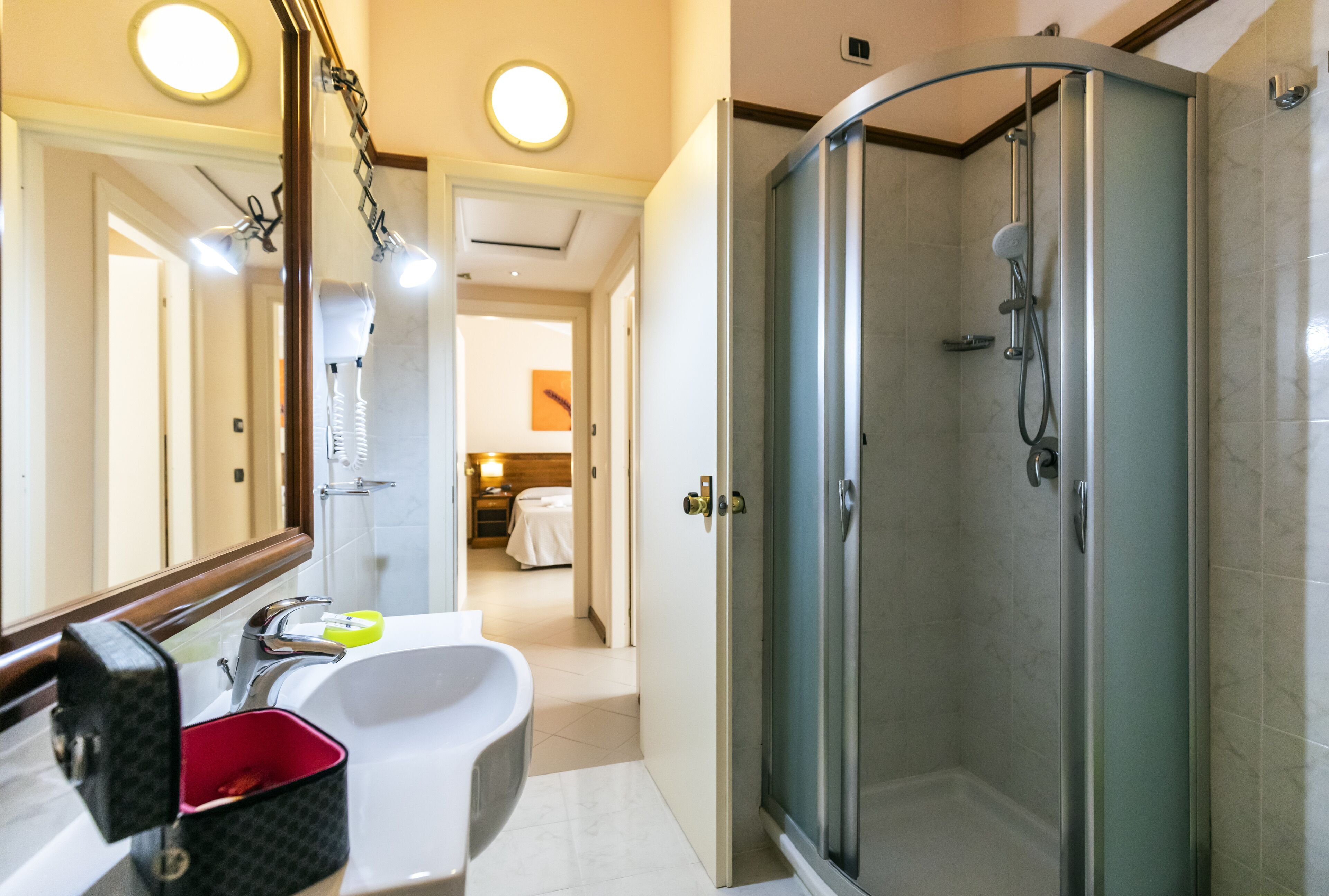 shower, free toiletries, hair dryer, bidet