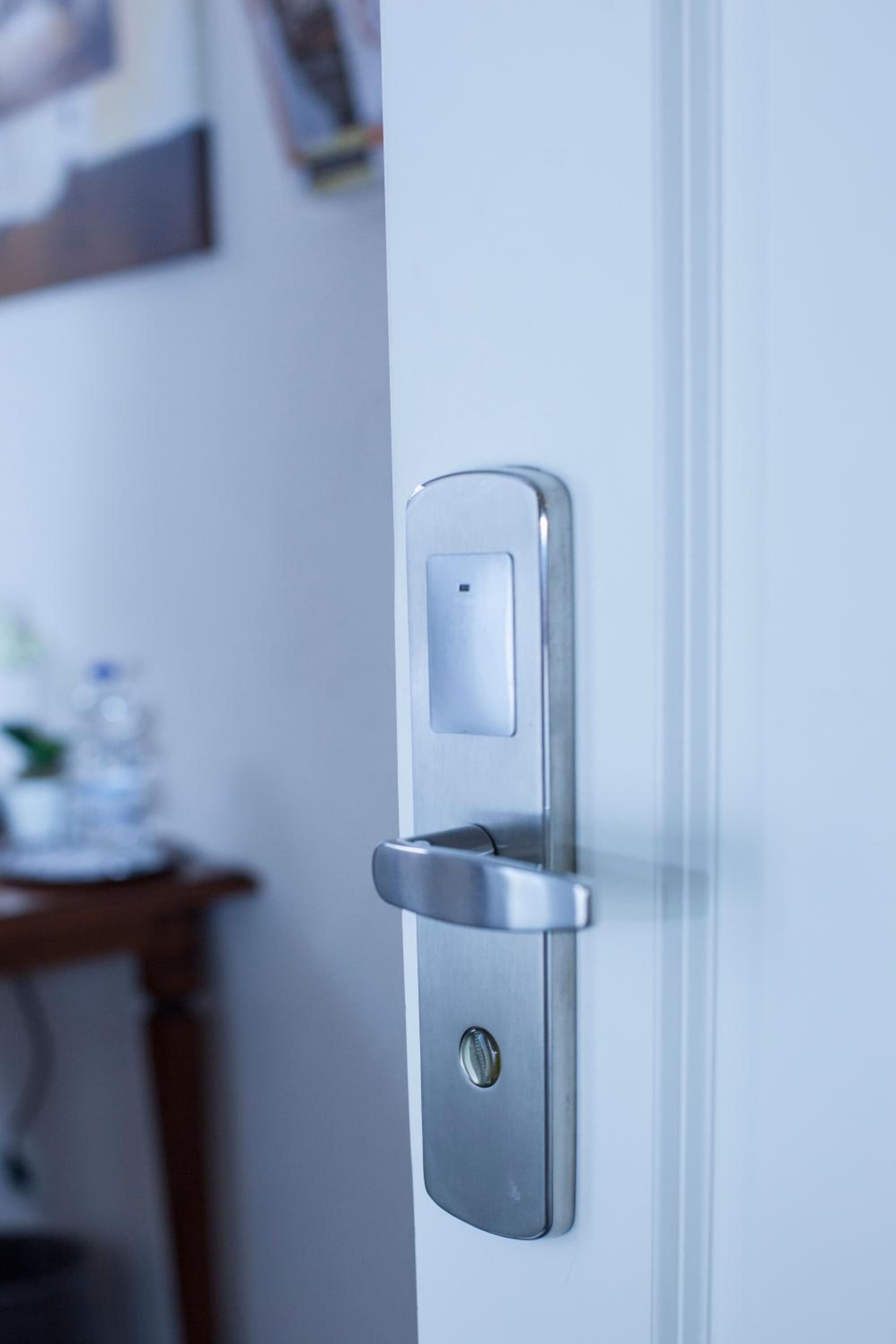 comfort apartment, 1 bedroom, accessible, kitchenette | bathroom | shower, free toiletries, hair dryer, towels