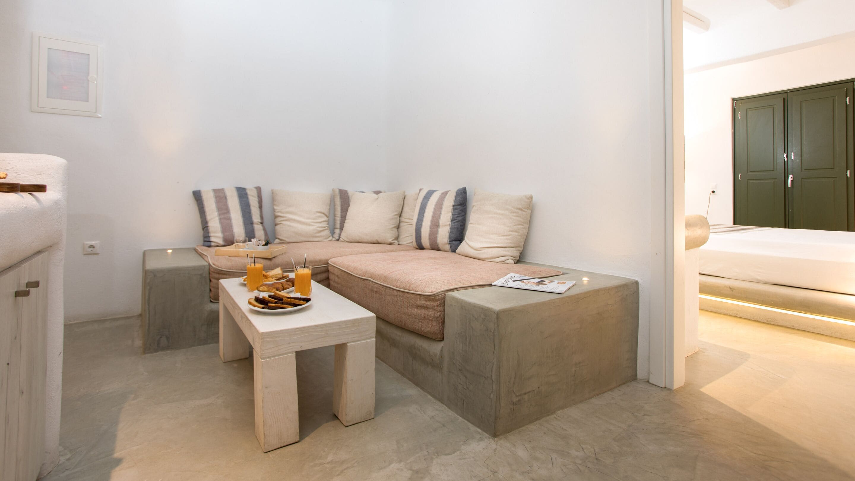 deluxe apartment, 2 bedrooms | living area | lcd tv, dvd player