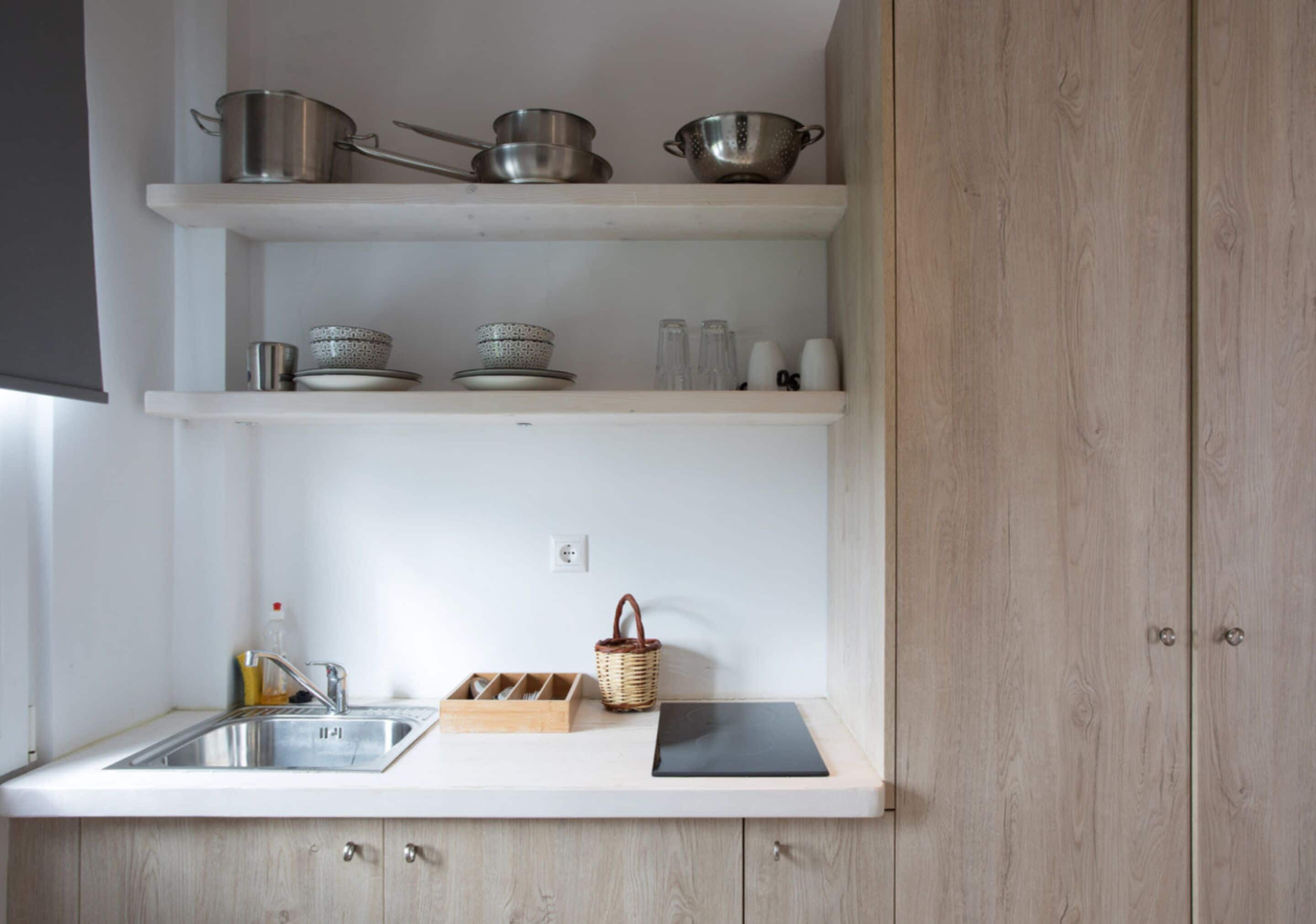 superior studio | private kitchen | fridge, electric kettle