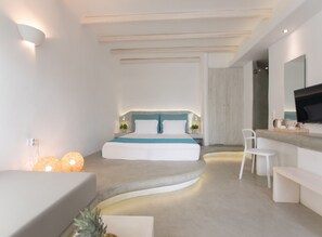 Pillow-top beds, in-room safe, desk, soundproofing - Princess Of Naxos (Naxos)