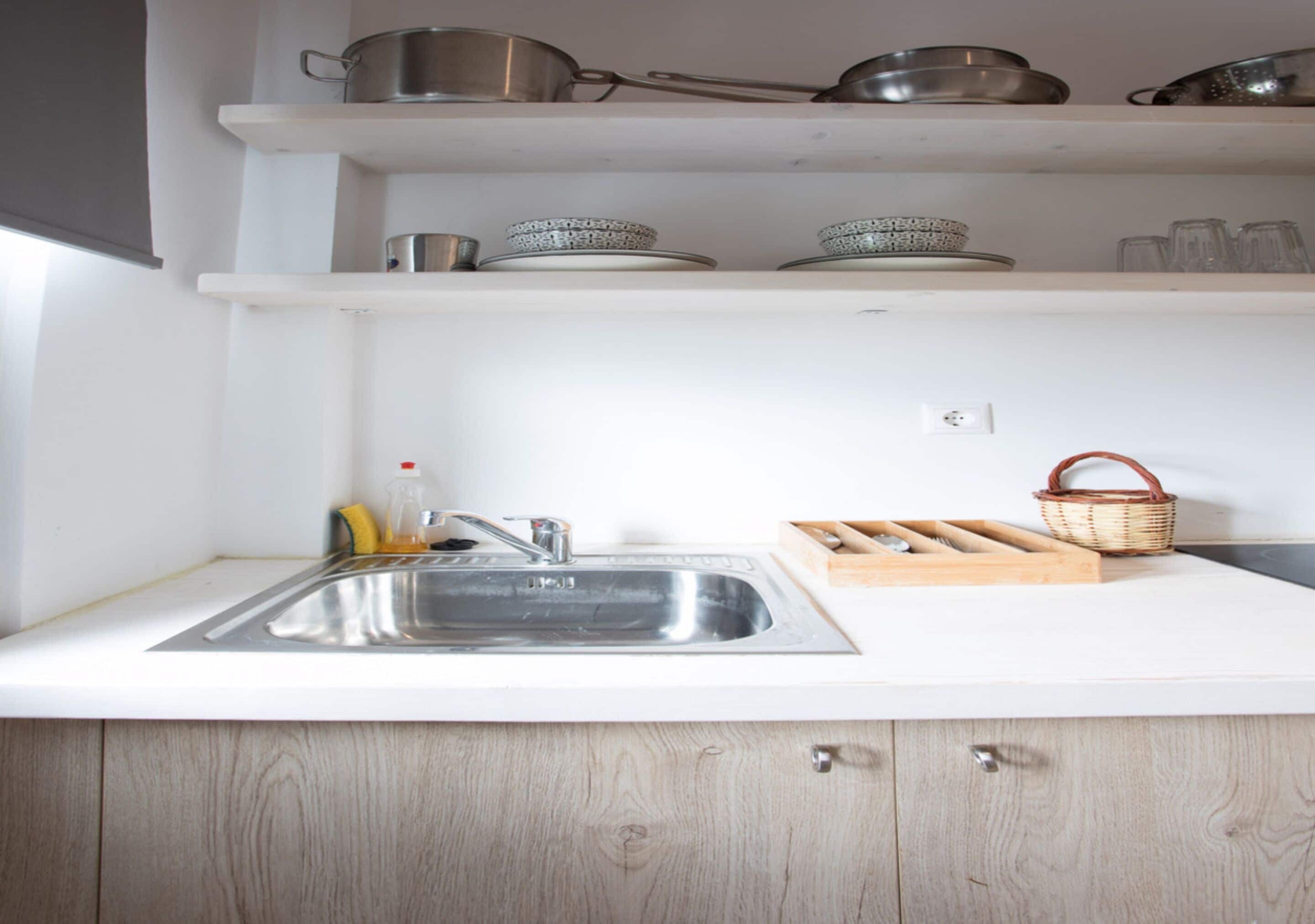 superior studio | private kitchen | fridge, electric kettle