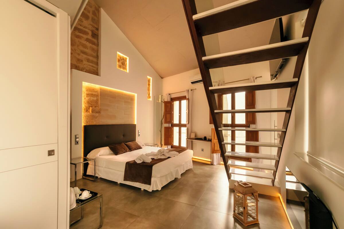 Minibar, coffre-fort, bureau, accès au Wi-Fi (inclus)
