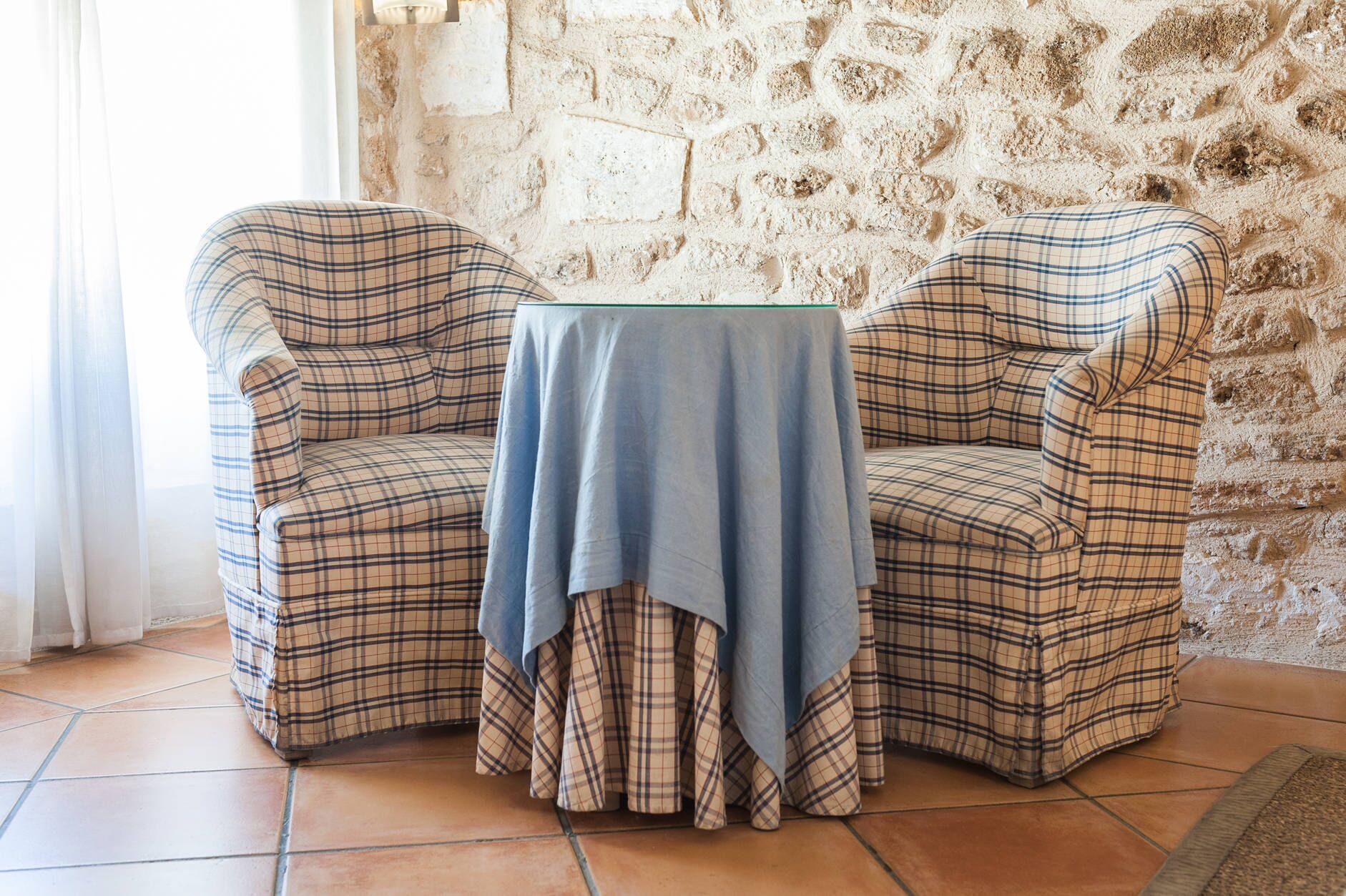 executive double room | minibar, in-room safe, individually decorated, individually furnished