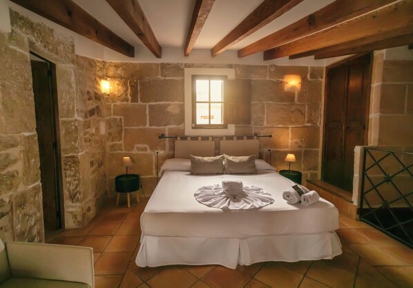 1 chambre, minibar, coffres-forts dans les chambres