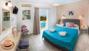 Egyptian cotton sheets, in-room safe, blackout drapes, soundproofing