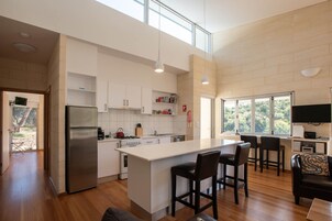 Televisión, estación para reproductor de MP3