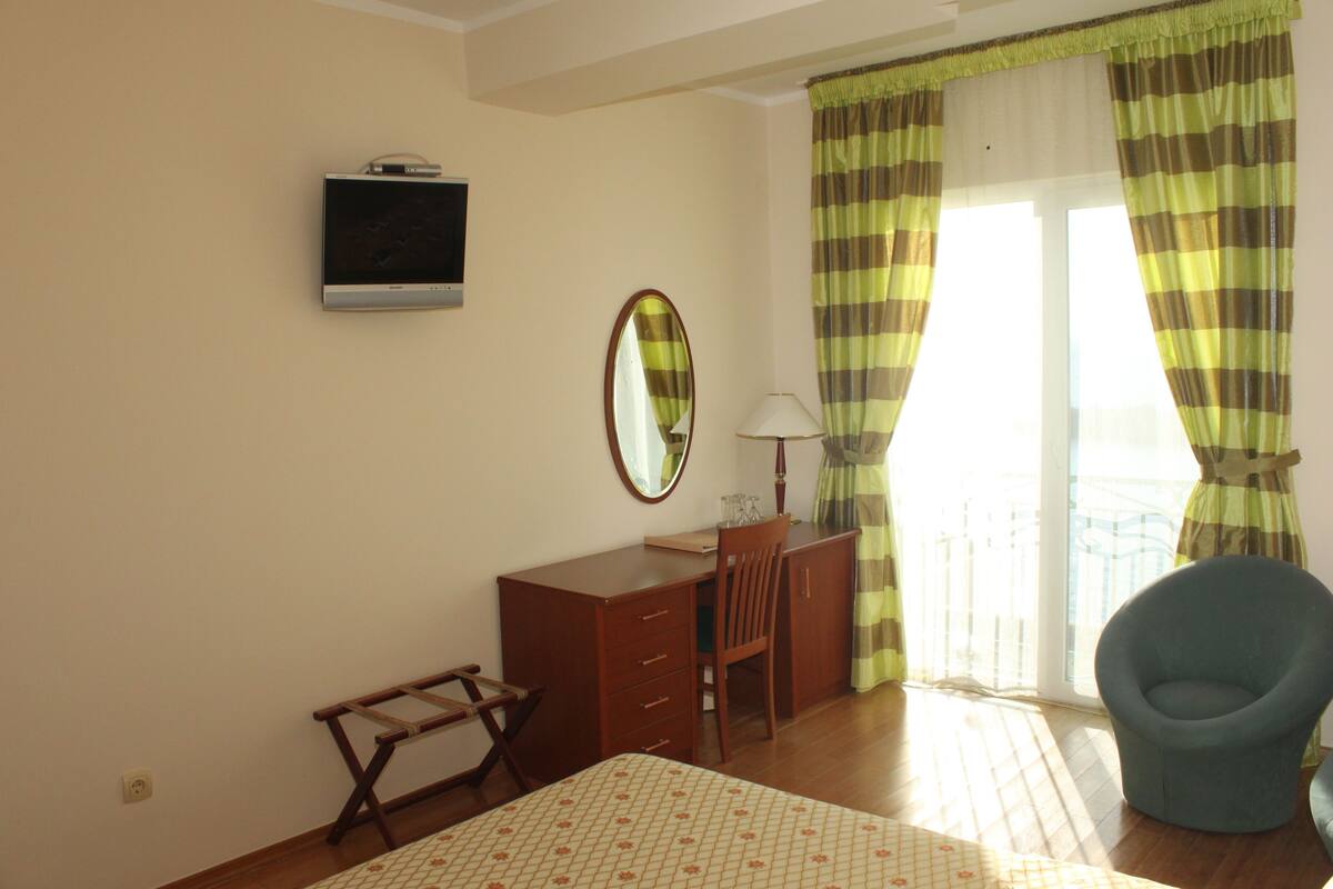 Double Room, Park View (Single Use) | View from room