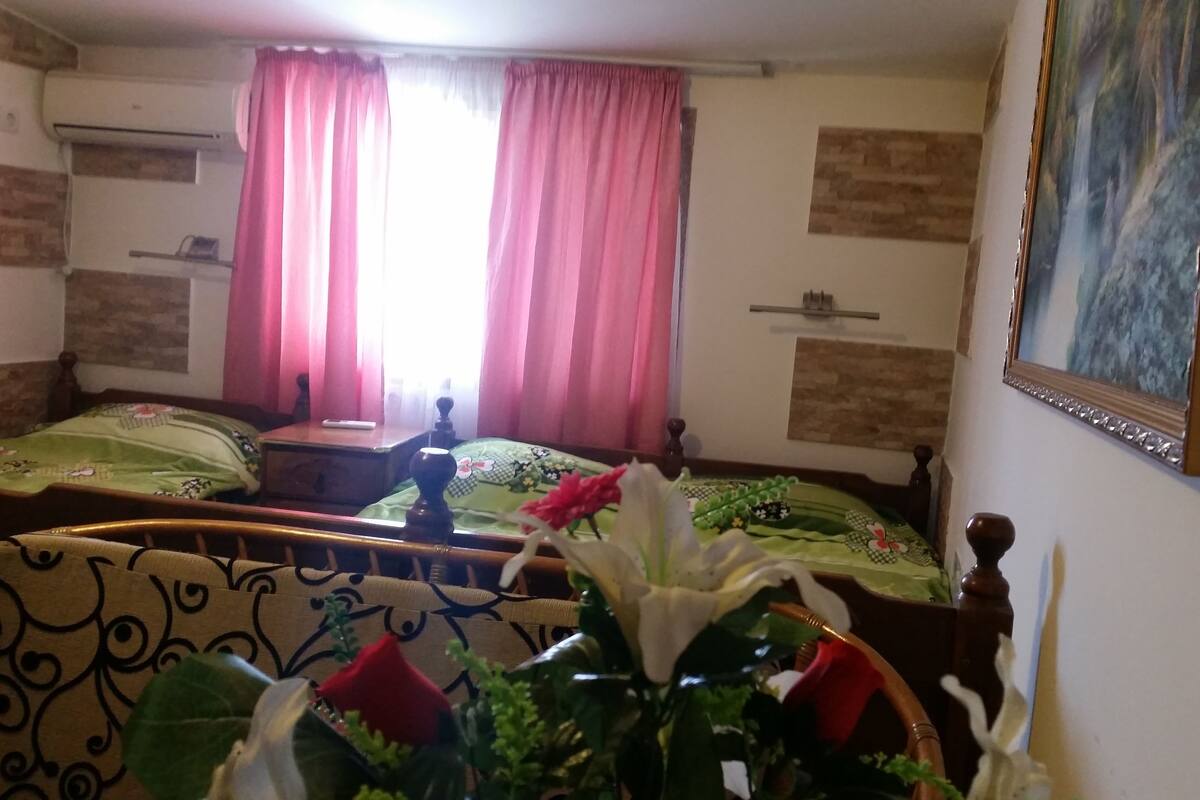 Standard Triple Room, Refrigerator | Frette Italian sheets, iron/ironing board (on request), WiFi (free)
