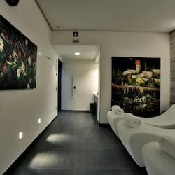 Couples treatment rooms, sauna, hot tub, steam room, Turkish bath