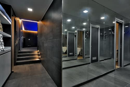 Sale per trattamenti di coppia, sauna, vasca idromassaggio, bagno turco