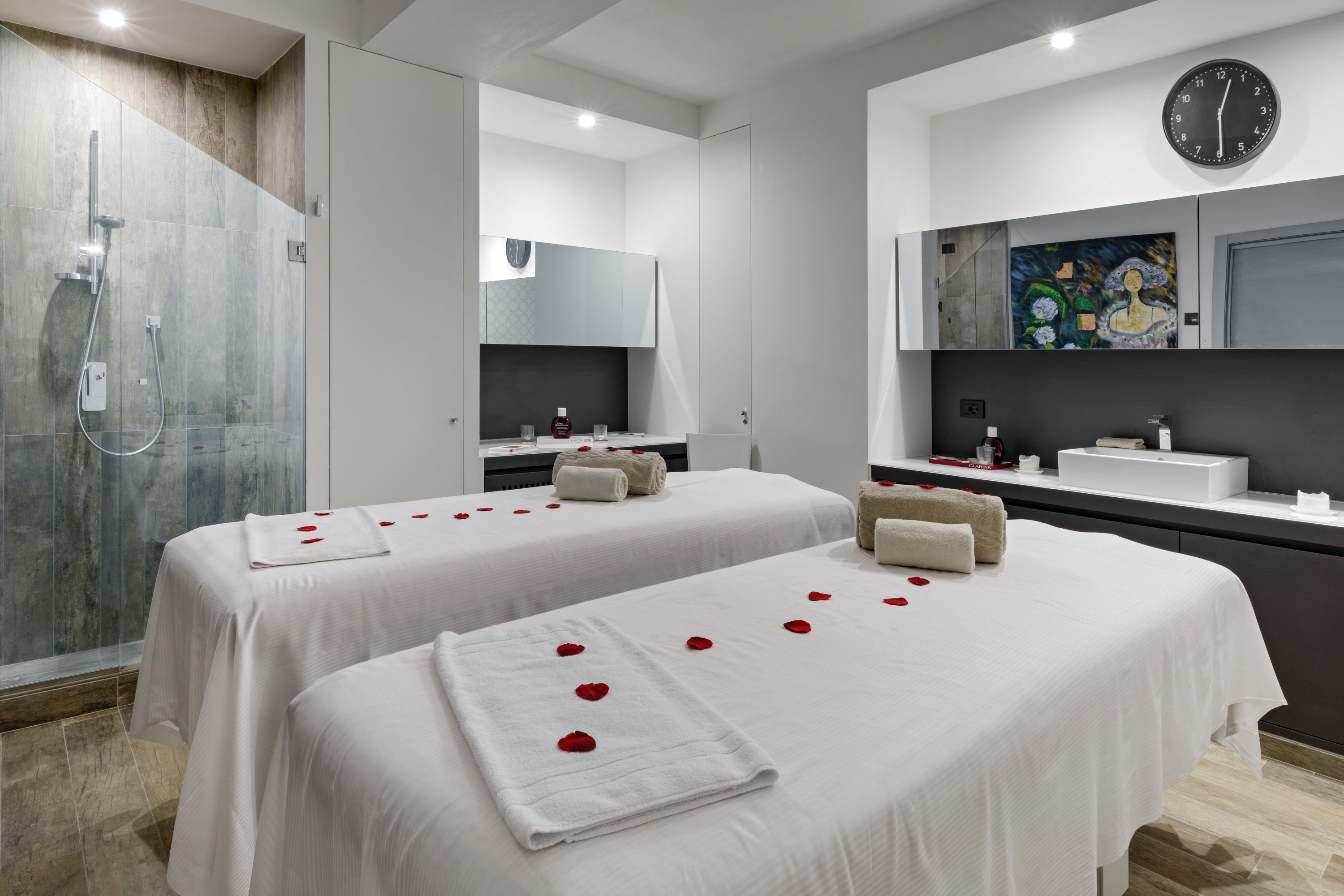 couples treatment room(s), sauna, hot tub, steam room