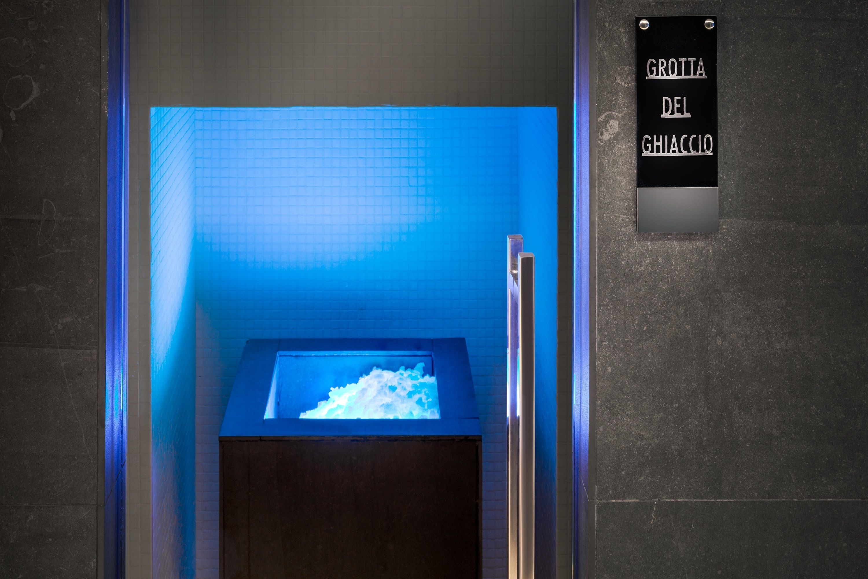 Behandlungsräume für Paare, Sauna, Whirlpool, Dampfbad