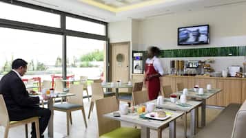 Daily buffet breakfast for a fee