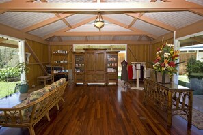 Gift shop - Hawaii Island Retreat (Kapaau)