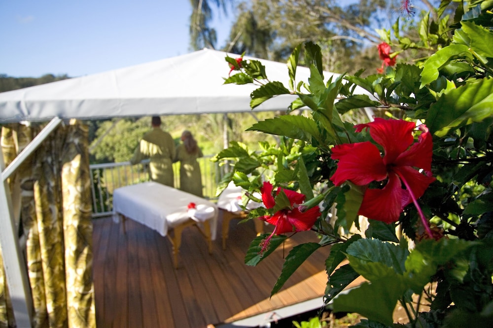 Hawaii Island Retreat by null