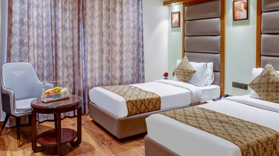 Hotel The Pearl - Newly Renovated in City Centre