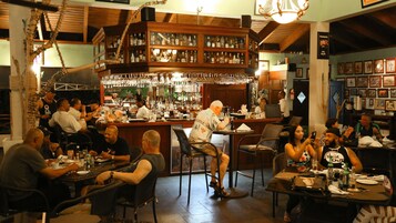 2 restaurants, breakfast, lunch, dinner served; Regional cuisine